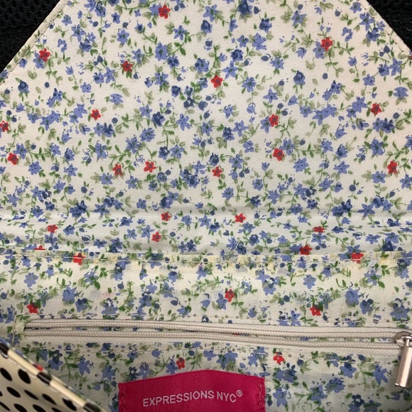 Expression NYC Luxury Vegan Leather Purse - Picture 2 of 3